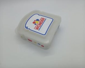 Wonder Bread Plastic Sandwich Container Snap down lid