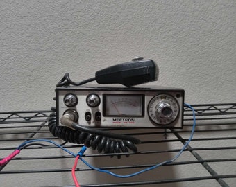 Mectron Model Me-400 40 Channel CB Radio Transceiver
