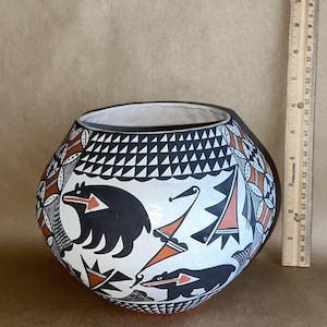 Acoma Pottery Melissa Concho Antonio Native American Indian Bear Pot Vase