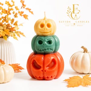 Halloween-Kürbiskerze, gruselige Kürbiskerze aus Sojawachs, Herbstdeko, Gothic-Halloween-Deko, handgefertigtes Herbstgeschenk Bild 1
