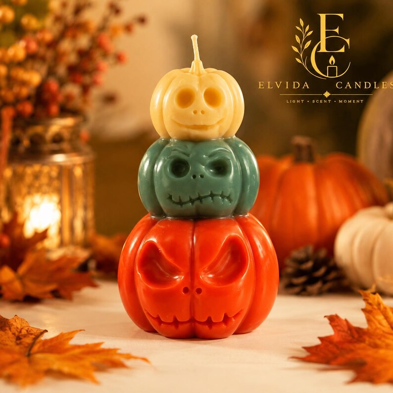 Halloween-Kürbiskerze, gruselige Kürbiskerze aus Sojawachs, Herbstdeko, Gothic-Halloween-Deko, handgefertigtes Herbstgeschenk Bild 3