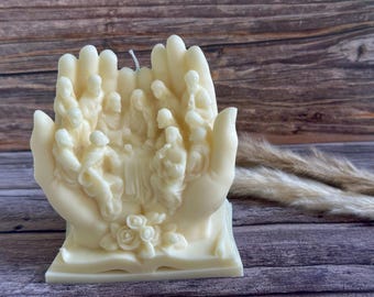 Last dinner in praying hands Candle