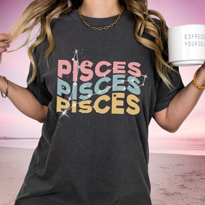 Pisces Zodiac Shirt, Astrology Birthday Gift, Celestial tee, Horoscope Top, Retro Bday T-shirt, Pisces Sign shirt, Zodiac Personality gift