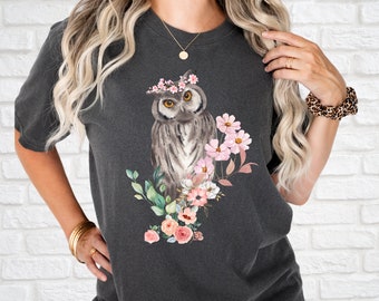 Camisa de búho de flores, camiseta de jardinero floral, camiseta de Burterfly, camiseta Cottagecore, animal amante de la naturaleza Gráficos de pájaros top regalo de cumpleaños de flores silvestres