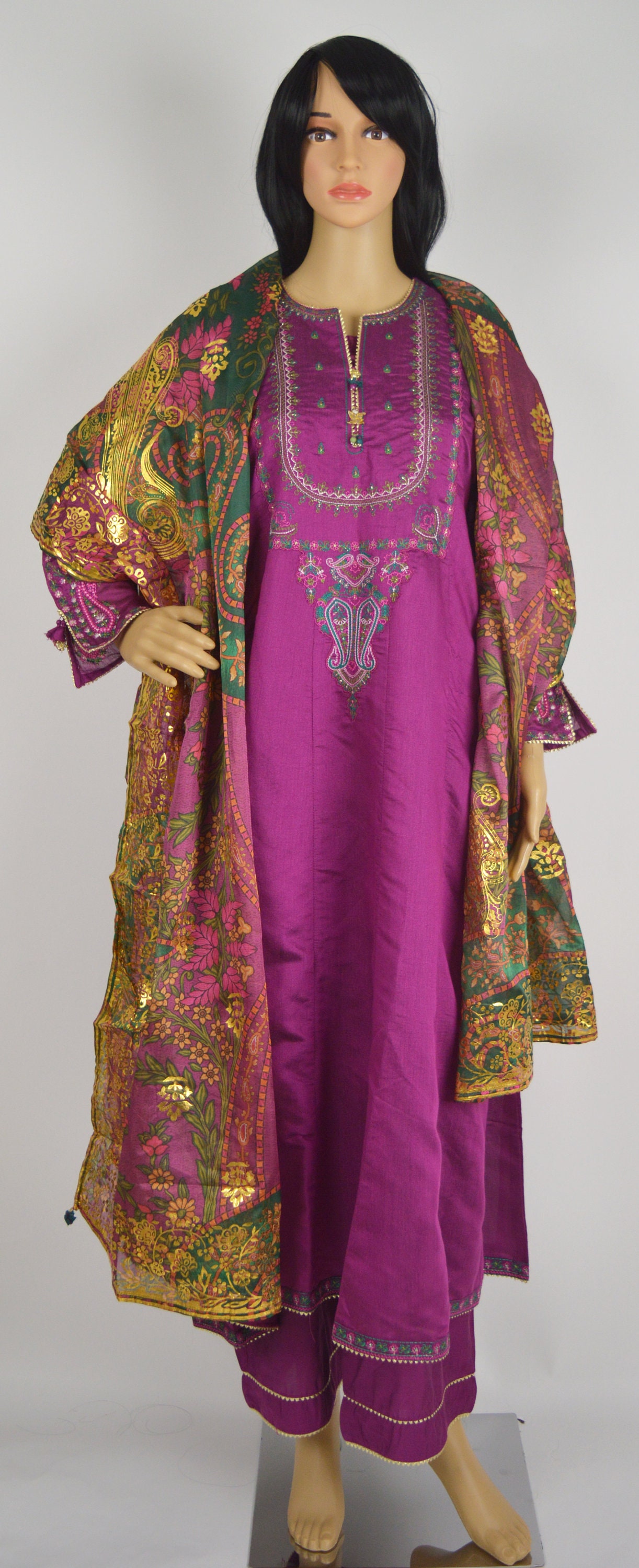 Pakistan Juneed Size: Medium, Junaid Jamshed Embroidered Poly-cotton Shirt and Trouser ...