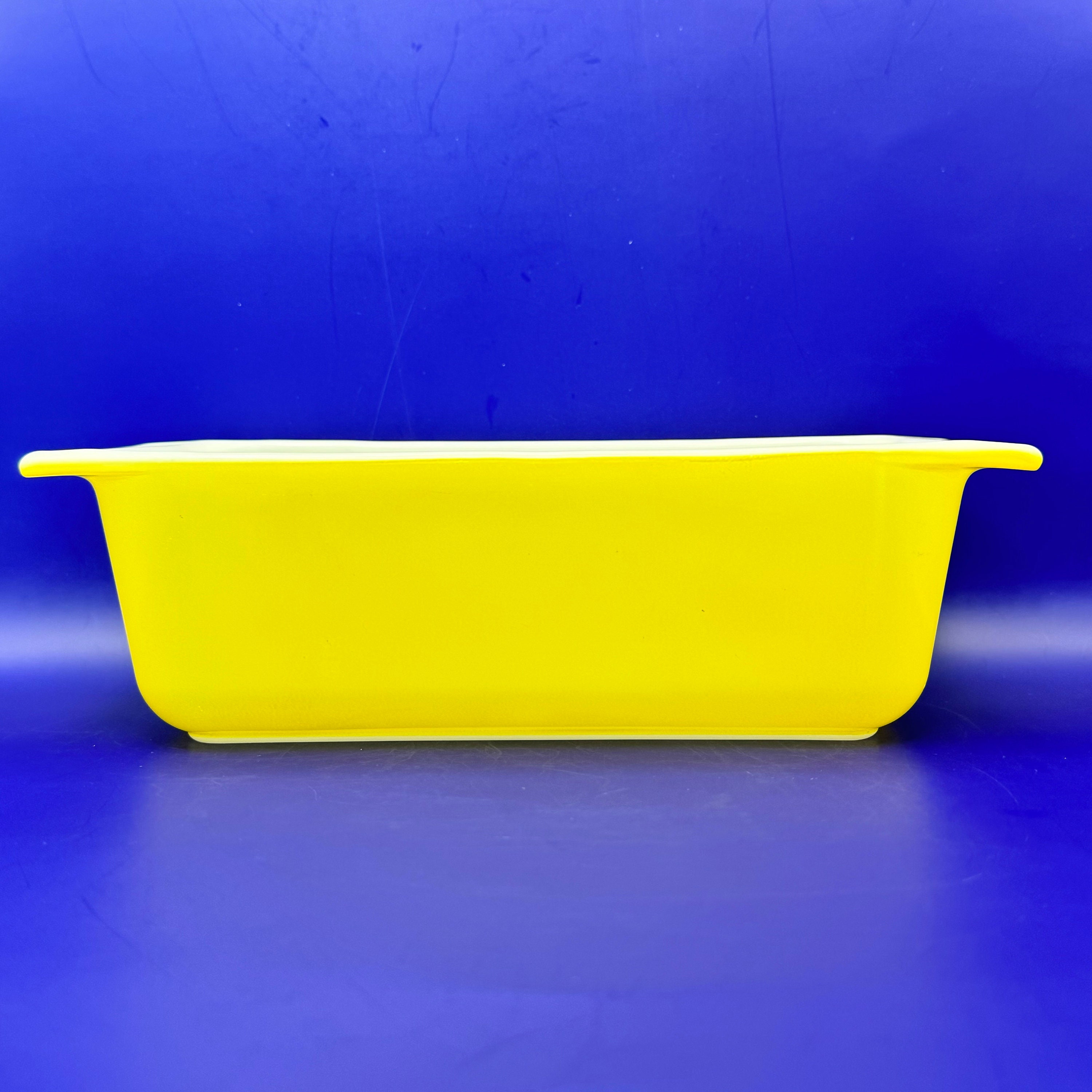 Vintage Pyrex Yellow/white Glass Loaf Pan - Etsy Vintage PYREX Lime/Yellow Glass Loaf Dish main image 0