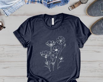 Elegant Floral T-Shirt, Black and White Flower Design Tee, Botanical Print T-Shirt, Graphic Floral Shirt, Casual Everyday Top