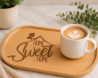 名入れ可能な竹製サービングトレイ、「Sweet Home」刻印入り、新築祝いのギフト