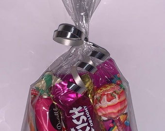 Mother’s Day bags with lollies Included | Lolly bags | Lollies | Mother’s Day | Celebration | Chocolate | Handcrafted