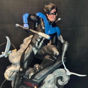 Nightwing 1/6 Scale Statue – Custom Painted | DC Comics |