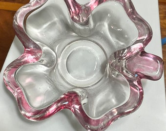 Vintage Art Glass Four Leaf Clover Pink Trim Candy Dish