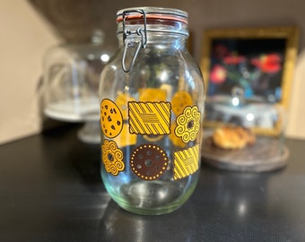Mid-Century Carlton Glass Cookie Jar, 3 Liter Vintage Container, Adorable Kitchen Food Storage, Retro Sealed Hinged Mason Jar Decor Accent