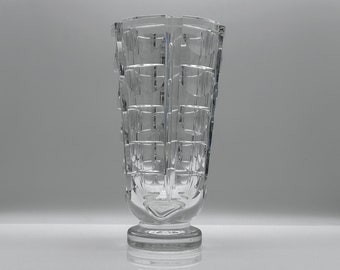 Heavy crystal vase,"Tusen Fönster", Simon Gate for Orrefors Sweden 1934