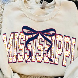 Coquette MISSISSIPPI PNG, Blue Bows Mississippi Design, Trendy Mississippi Png, Varsity Font Mississippi Design, Pretty Girly Mississippi