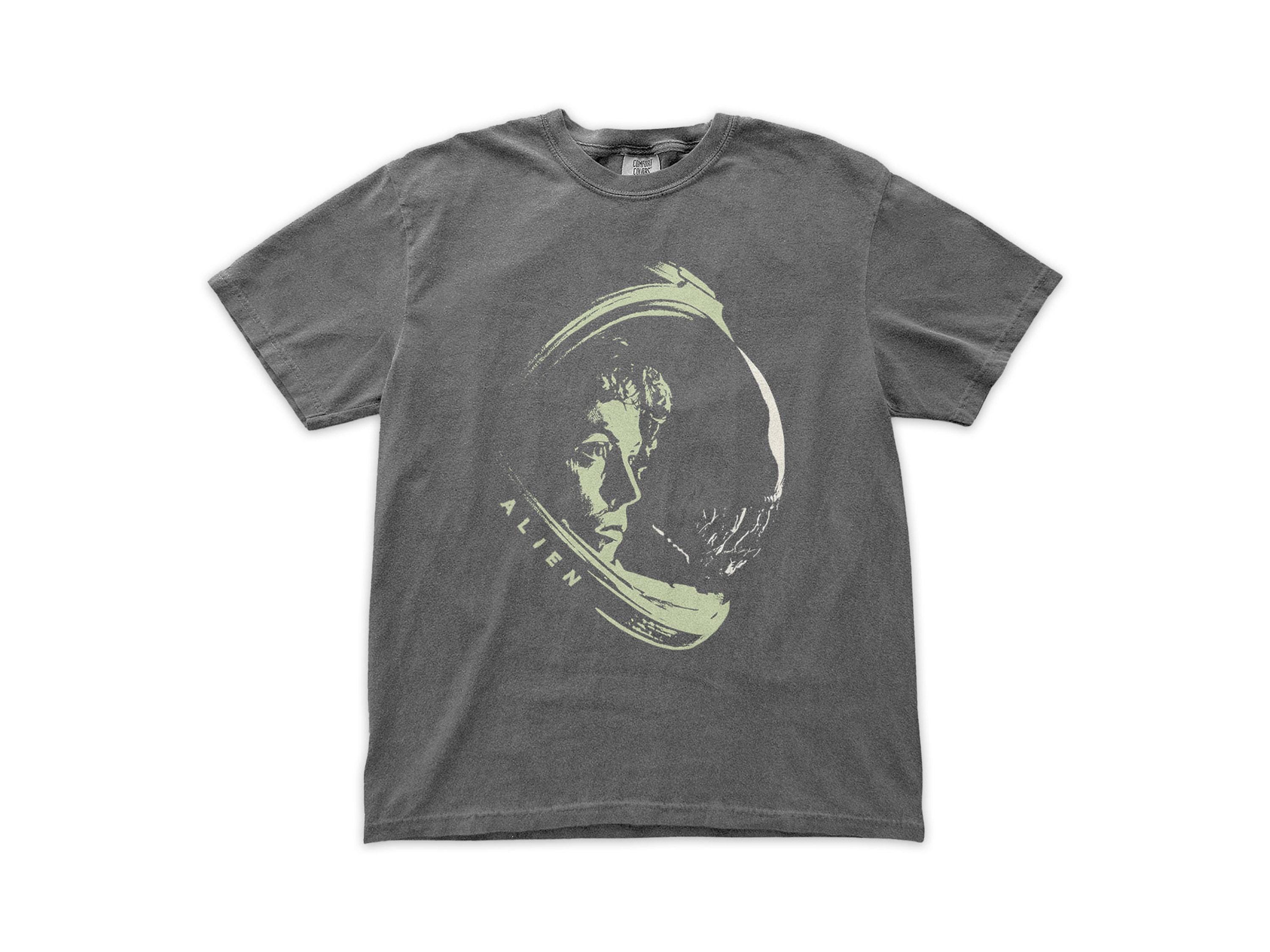 Alien Movie T-shirt – Cult Sci-fi Horror Cinema Tee - Etsy