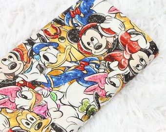 Tessuto di cotone Disney Mickey & Friends in vendita a mezzo metro