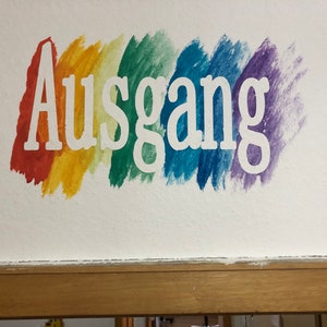 Creative wall design with crepe letters: Get your individual letters now!