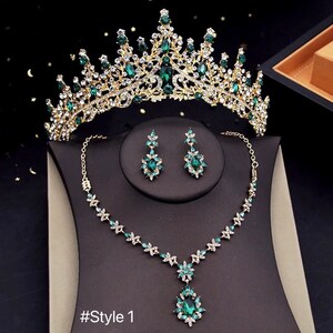 Emerald green prom best sale jewelry