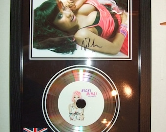 Nicki Minaj   signed mount framed