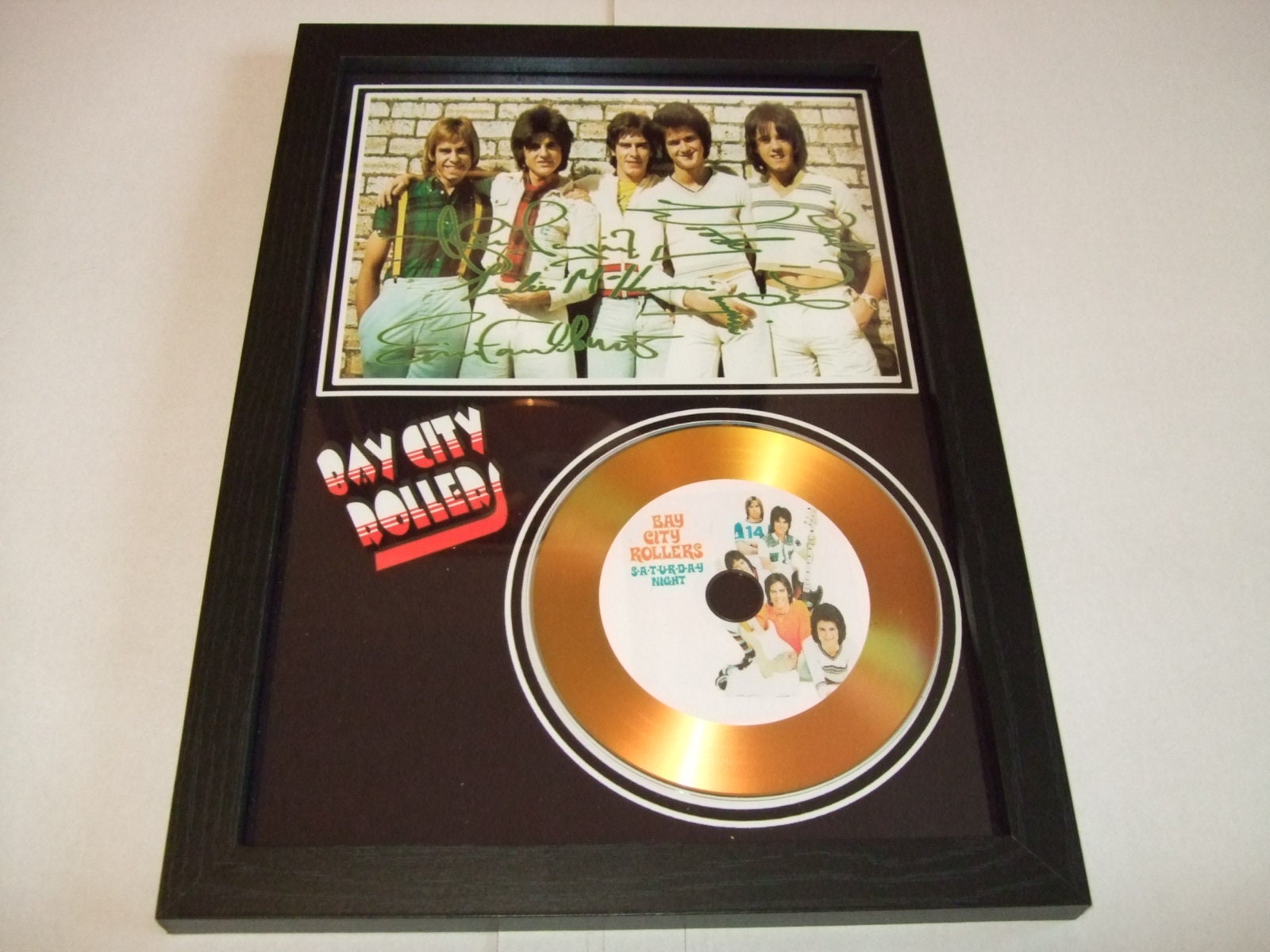 ベイ・シティ・ローラーズのサイン入り額入り - Etsy 日本