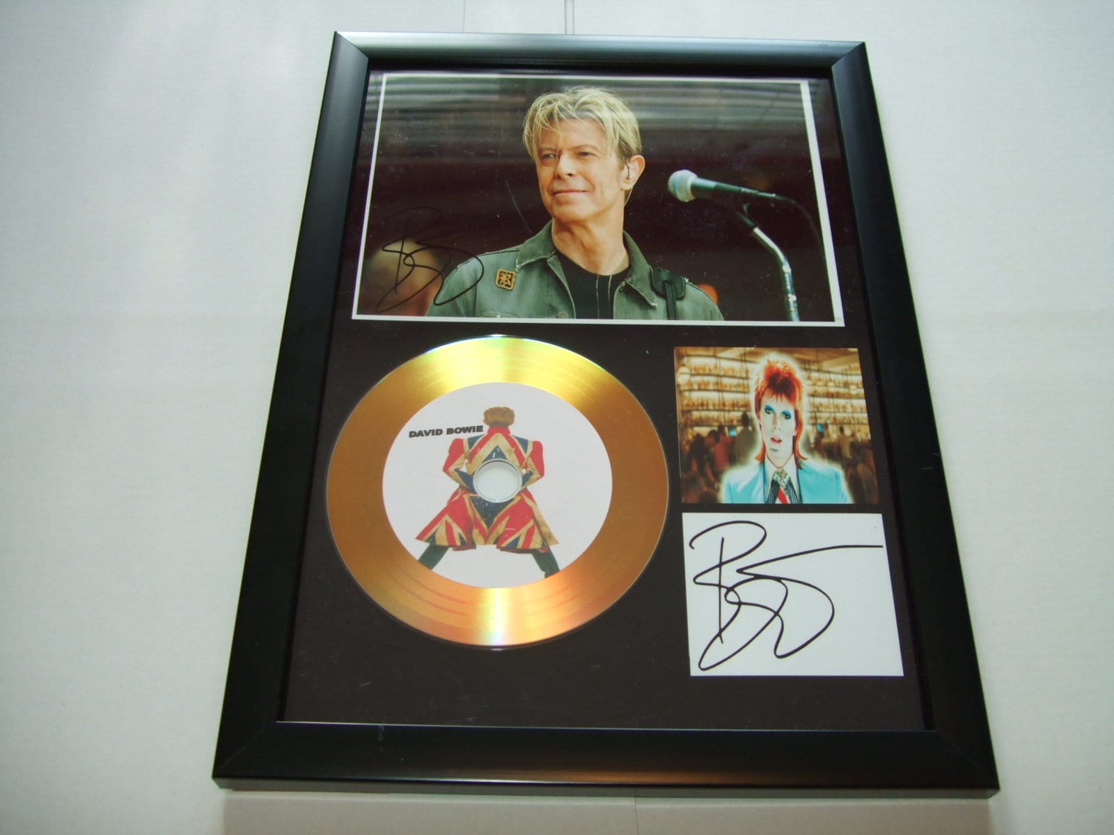 Buy David Bowie Signed Poster Online In India - Foto 11
