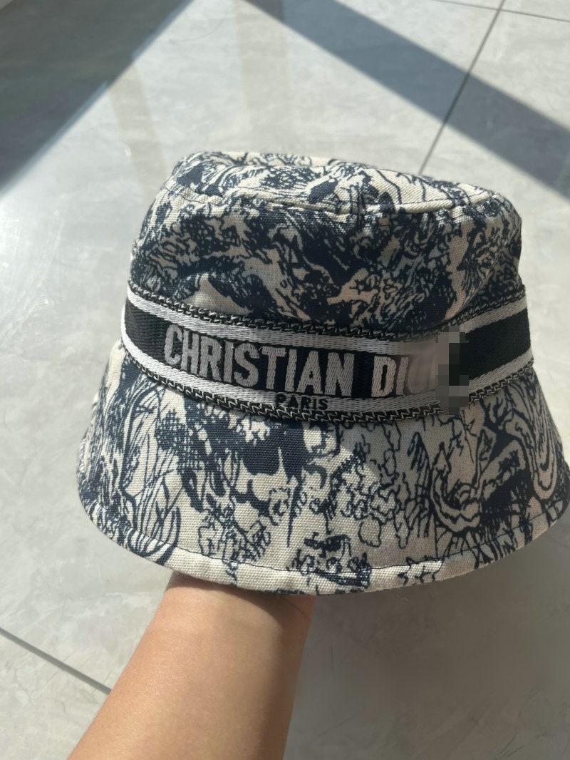 LV Damier Bucket Hat, Luxury, Accessories on Carousell