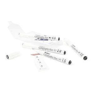 Artline EK240 Confezione da 4 penne per calligrafia inchiostro nero Extra fine Fine Media Larga