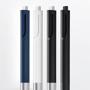 Penna a sfera Lamy Noto con corpo in plastica triangolare - Vari colori