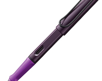 Długopis wieczny LAMY Safari Violet-Blackberry z ergonomicznym uchwytem i różnymi rozmiarami stalówki