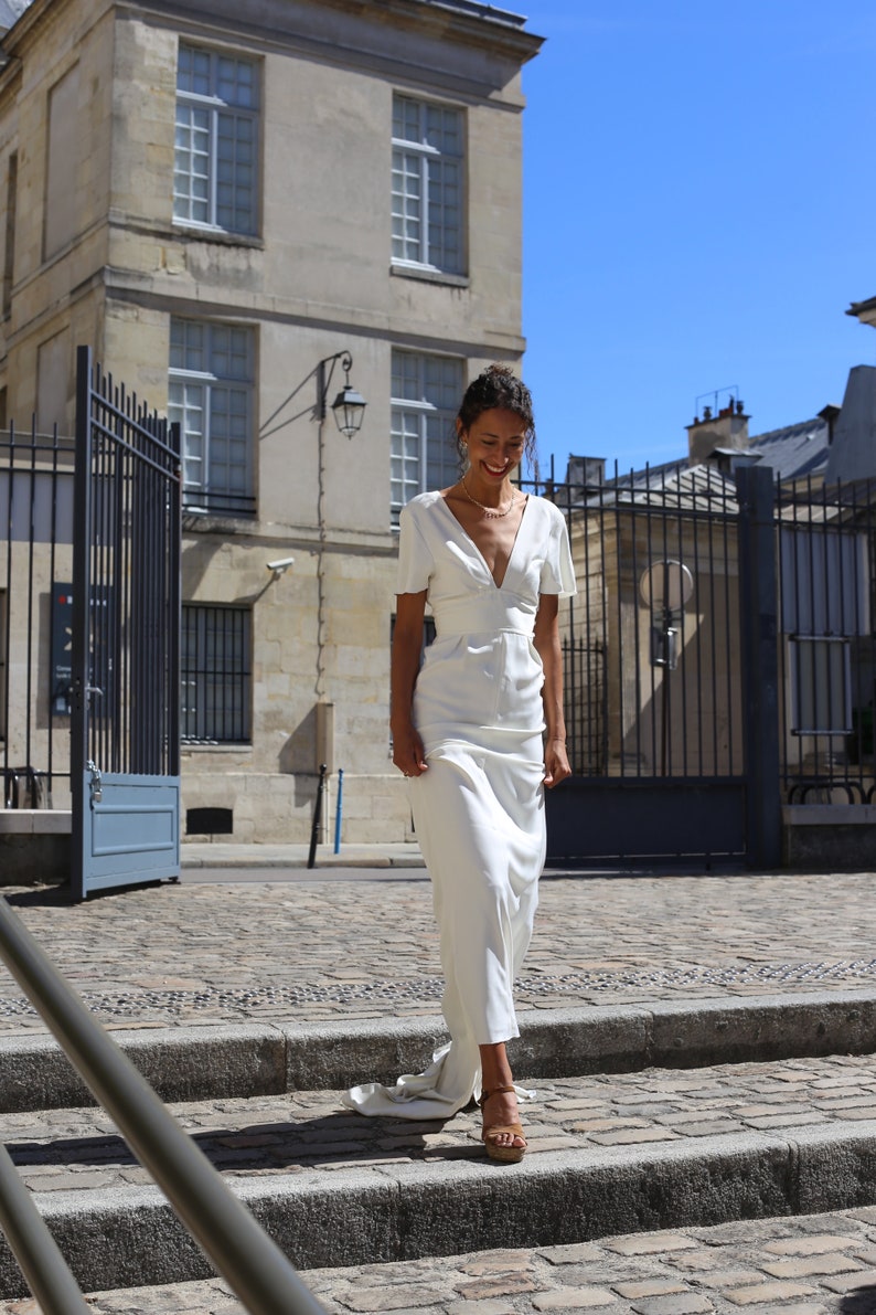 Robe de mariée droite en crêpe de viscose, robe de mariage près du corps création unique image 8