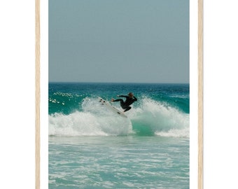 Pop Shuvit - Surfing Wall Print