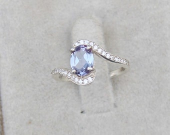 wedding Alexandrite Ring - Color-Change Gemstone Jewelry