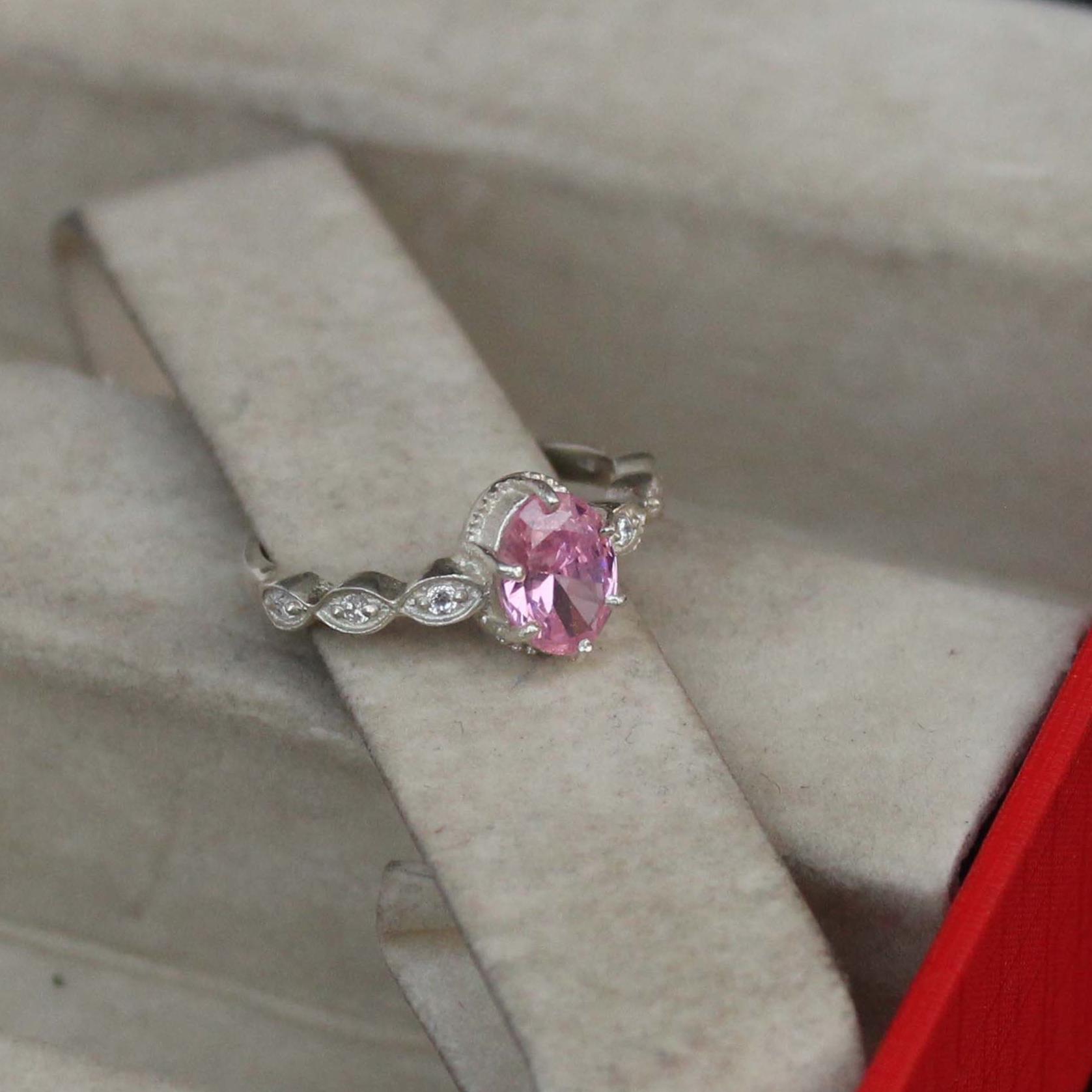 Rosa Saphir Ring: Oval Cut, 925 Sterling Silber Verlobungsring Geschenk Für Sie