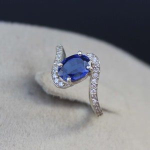 Oval Cut Blue Sapphire Ring Vintage Sterling Silver Blue Engagement Ring Unique Anniversary Ring September Birthstone Birthday Gift