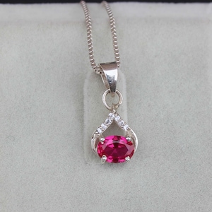 Gefacetteerde roze robijnhanger 925 sterlingzilveren edelsteen robijnhanger, handgemaakte zilveren sieraden, ovale robijnhanger, vrouwenhanger