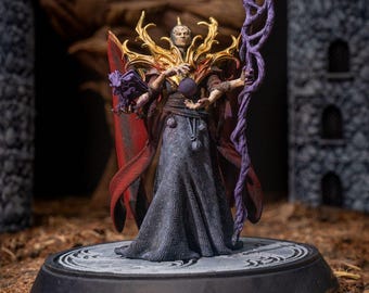 Sorcerer Humanoid Miniature 35mm or 75mm