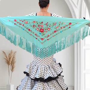 Aqua blue flamenco shawl. Small flamenco shawl. Embroidered shawl. Andalusian flamenco shawl. Typical Spanish shawl with fringes
