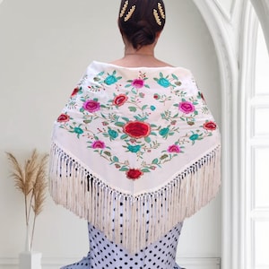 Beige Spanish embroidered flamenco shawl. Embroidered flamenco shawl. Flamenco dance shawl. Typical Spanish shawl for fairs.