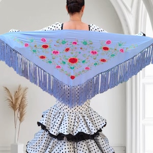 Small blue embroidered Spanish flamenco shawl. Embroidered flamenco shawl. Shawl for flamenco dancing. Traditional Spanish shawl. Fringed shawl