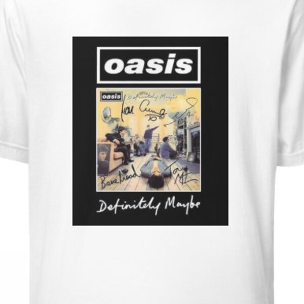 Le groupe Oasis porte un t-shirt Liam Gallagher dans les années 90