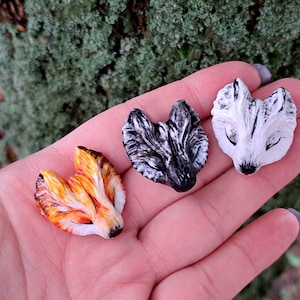 Cabochon renard, pâte polymère, renard des neiges, fait main, cabochon animal, animaux de la forêt, totem, décoration