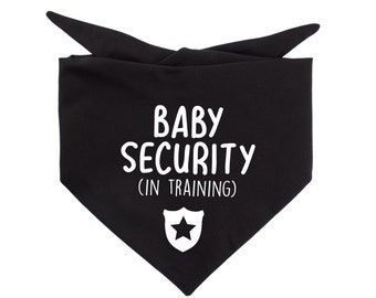Babyveiligheid in training hond bandana, baby aankondiging hond bandana, hond bandana, outfit voor honden, zwangerschap aankondiging hond bandana