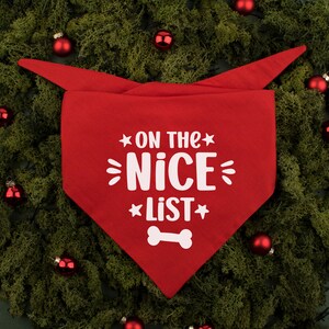 Op de mooie lijst Hondenbandana - kerstoutfit voor honden