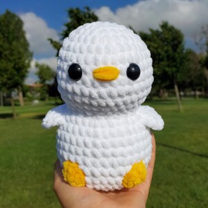 low sew crochet duck with frog hat pattern