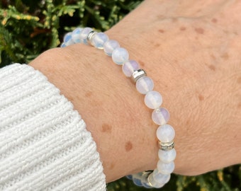 Bracelet en Opale Blanche, perles 6mm, idée cadeau