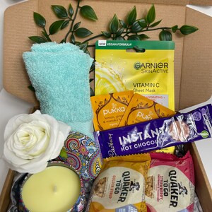 PAMPER GIFT BOX - Pamper Box | Spa Gift Box |Birthday Hamper |Wedding Gift |Postpartum Gift (Personalised Card Provided)
