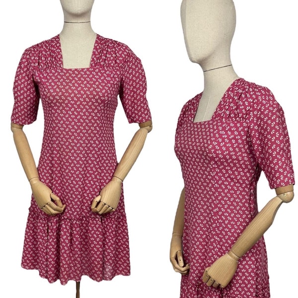 Original 1930's Petite Fit Day Dress in Pink and White Print - Bust 34