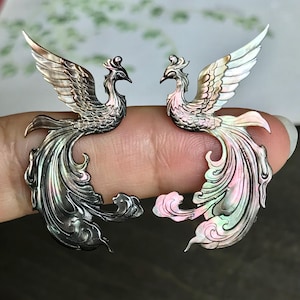 Amuleto de fénix de nácar negro - Pájaro tallado en concha