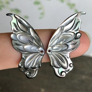1 Pair Mother of Pearl Butterfly Wings: Carved Black Shell Beads