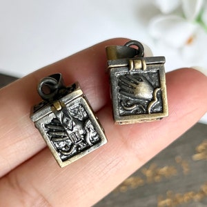 2pcs Antique Bronze Tone Openable Metal Treasure Box Style Locket Charm Pendant-3D Praybox Container Finding-Cube Treasure Chest Pendant